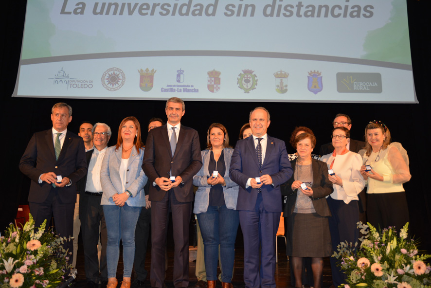 La UNED de Talavera concede la Medalla de Oro a la Diputación Provincial 