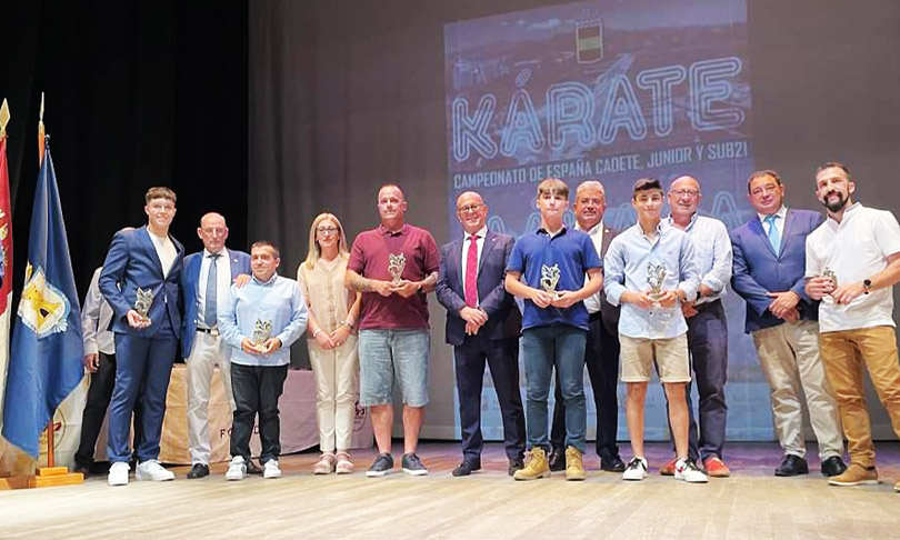 Reconocidos tres karatecas torrijeños en la Gala de la Federación