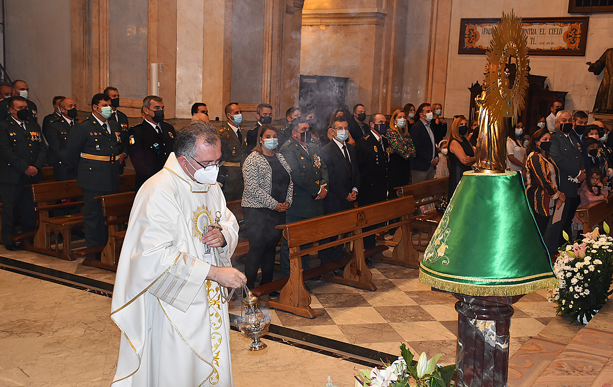 Talavera venera a la Virgen del Pilar patrona de la Guardia Civil
