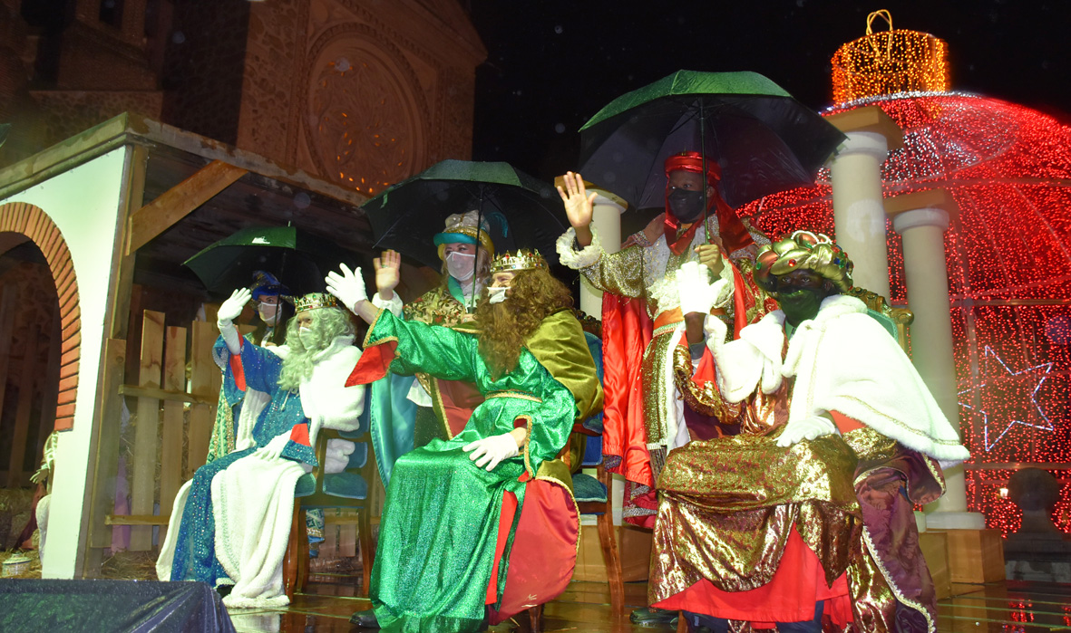 La lluvia no impidió que los Reyes Magos pasen por Talavera